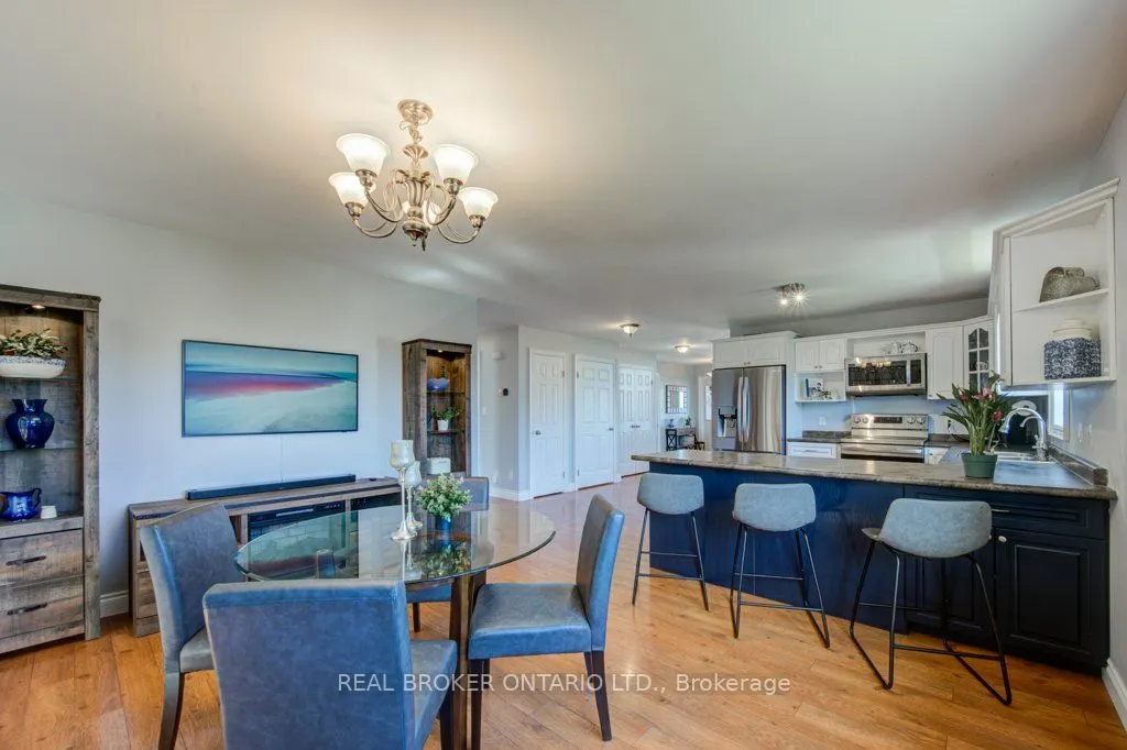 25 Pickett Court N