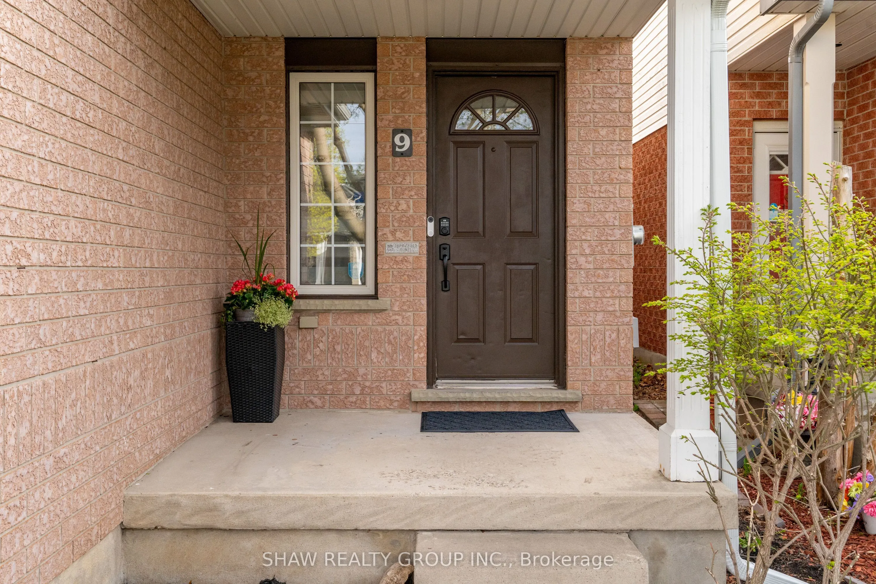 9 Gaw Crescent