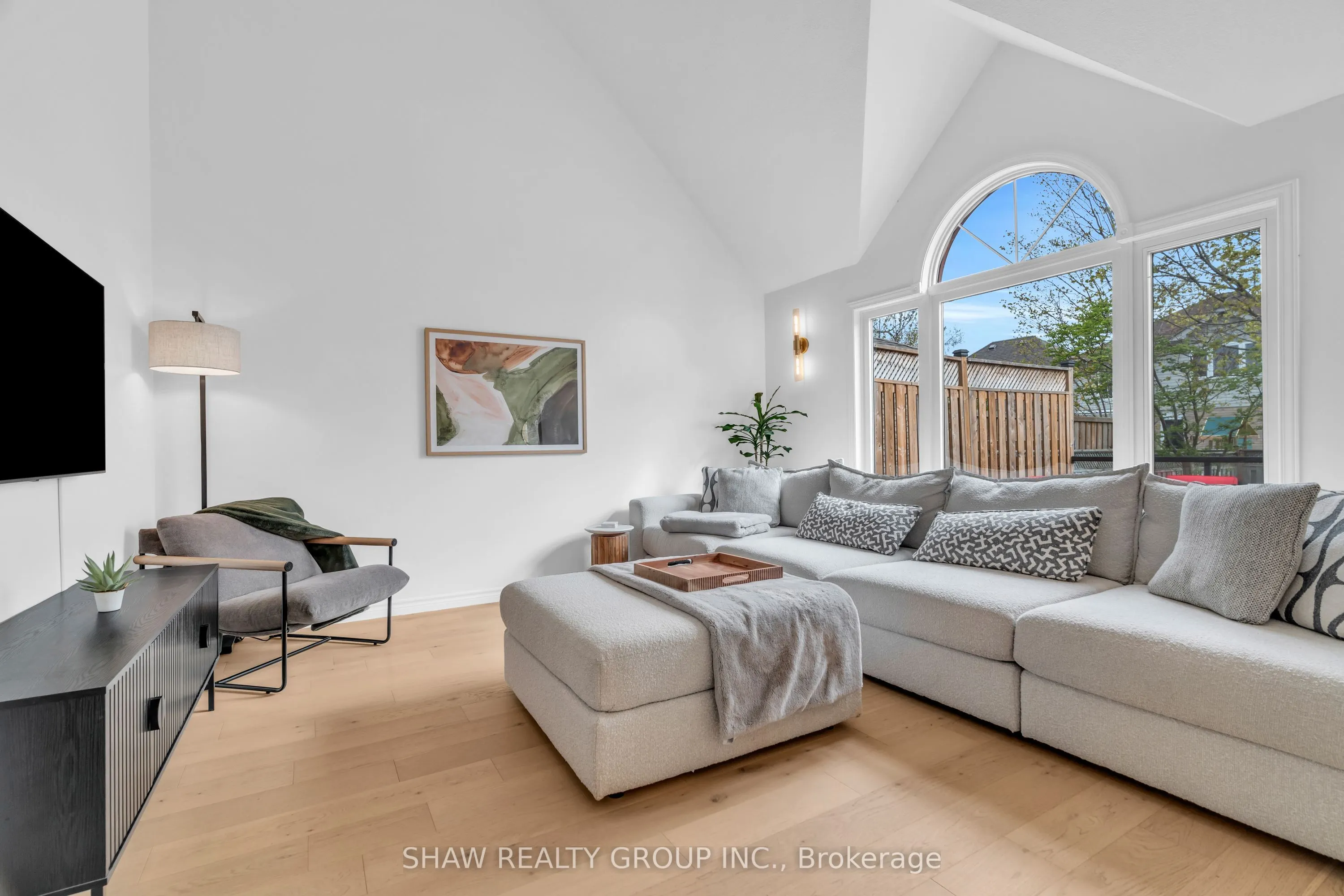 9 Gaw Crescent