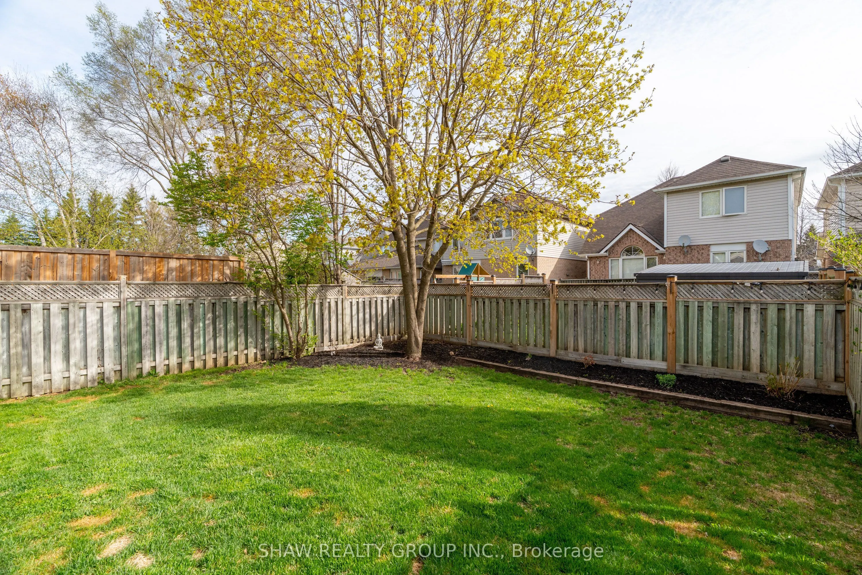 9 Gaw Crescent