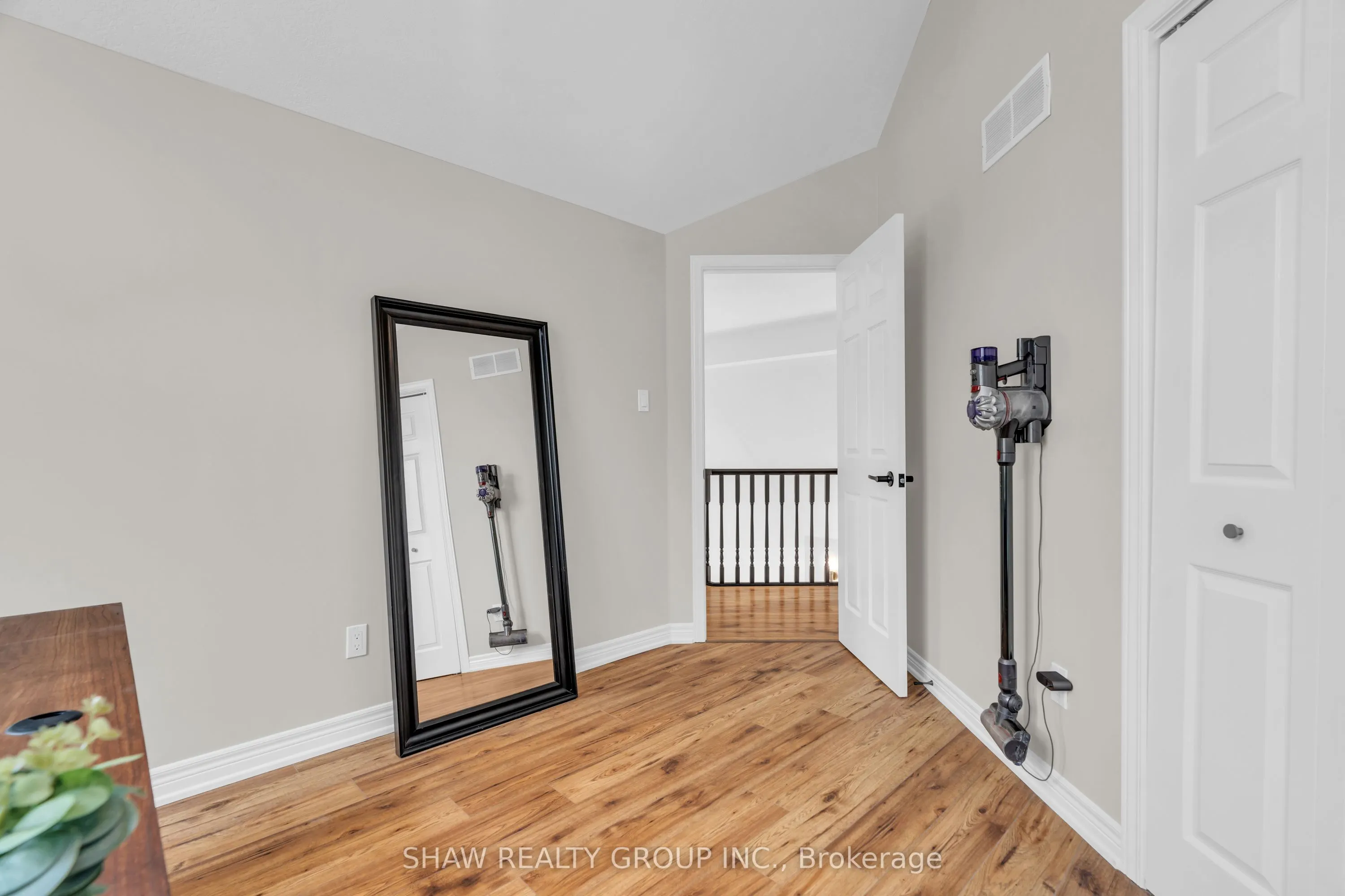9 Gaw Crescent