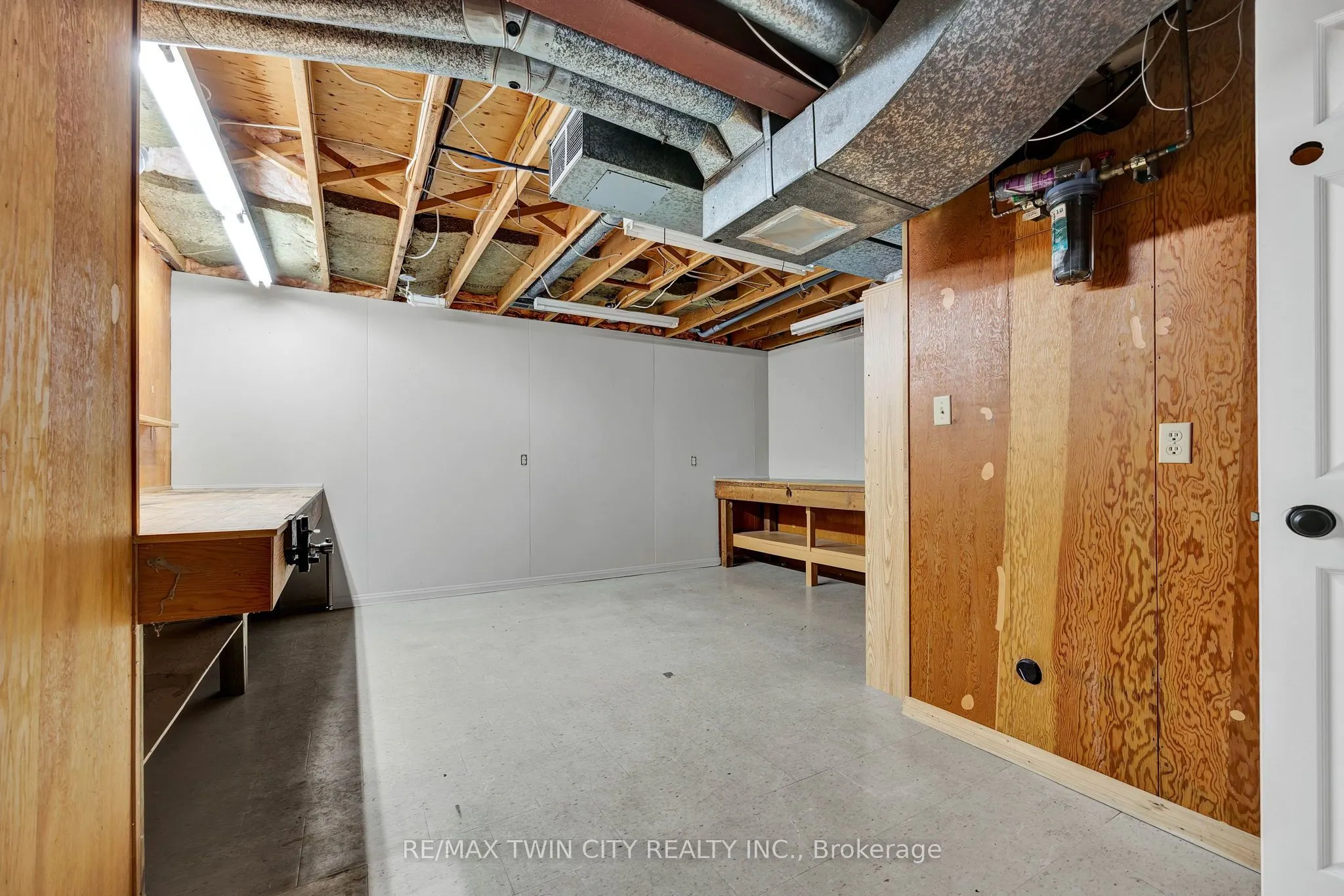 405 Glasgow Street, #3