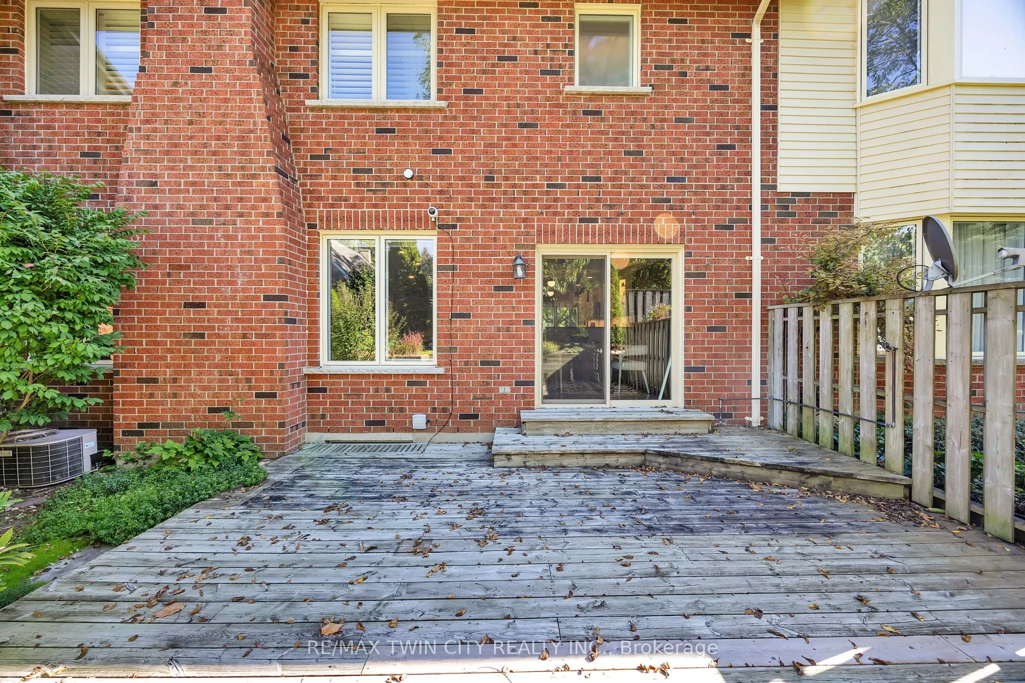 405 Glasgow Street, #3