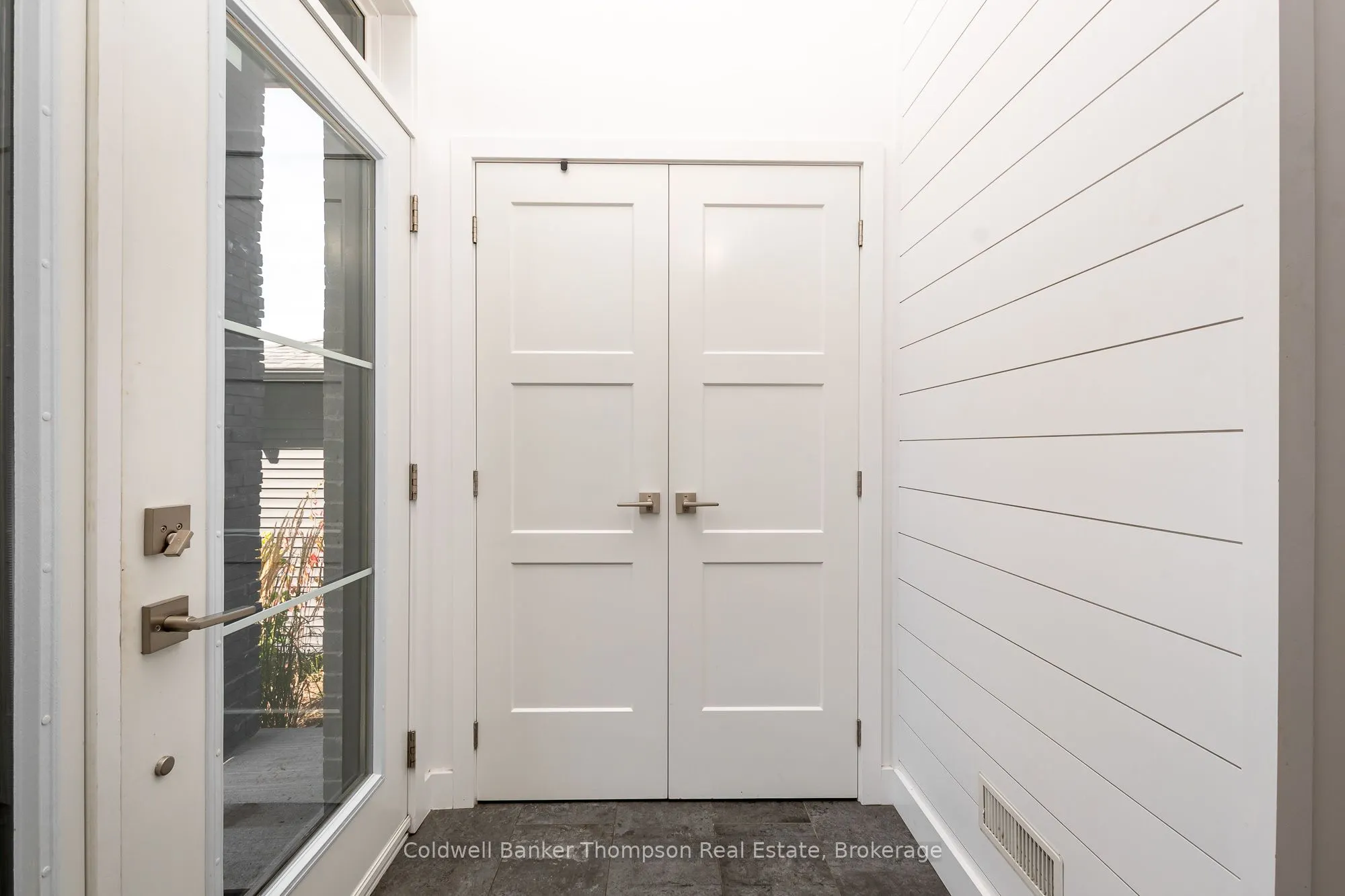 11 Cascade Lane