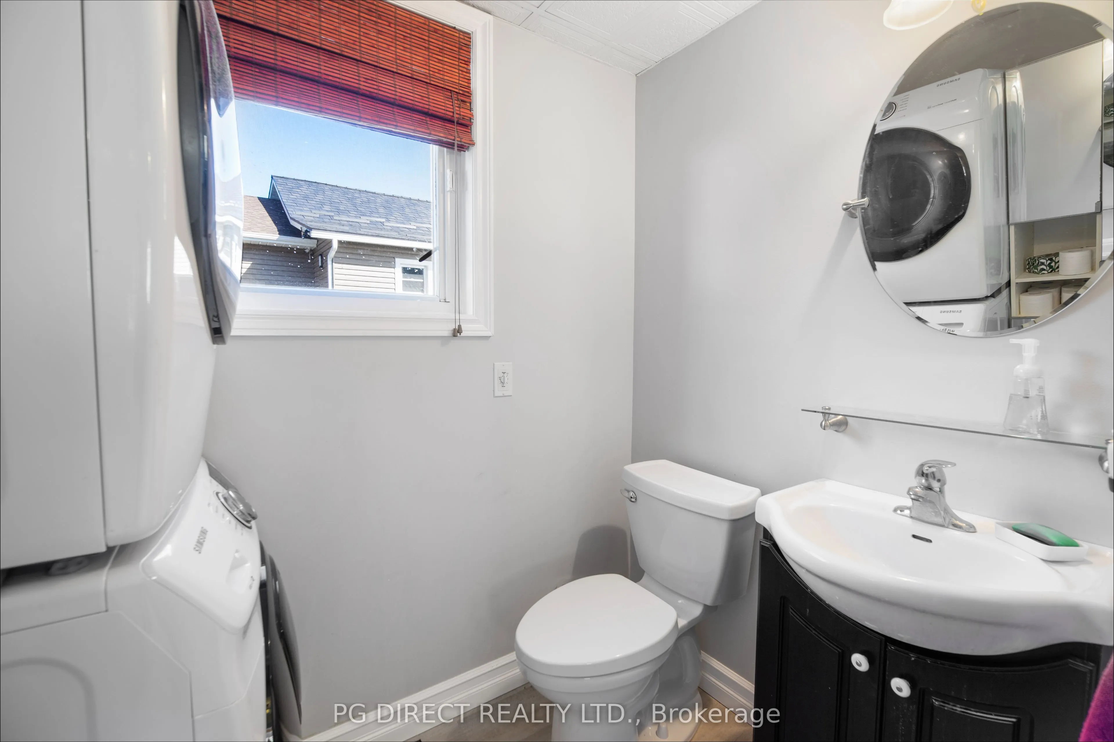 383 Chippewa Street W