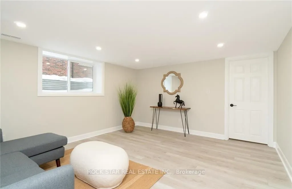 136 Grand Street, #Lower