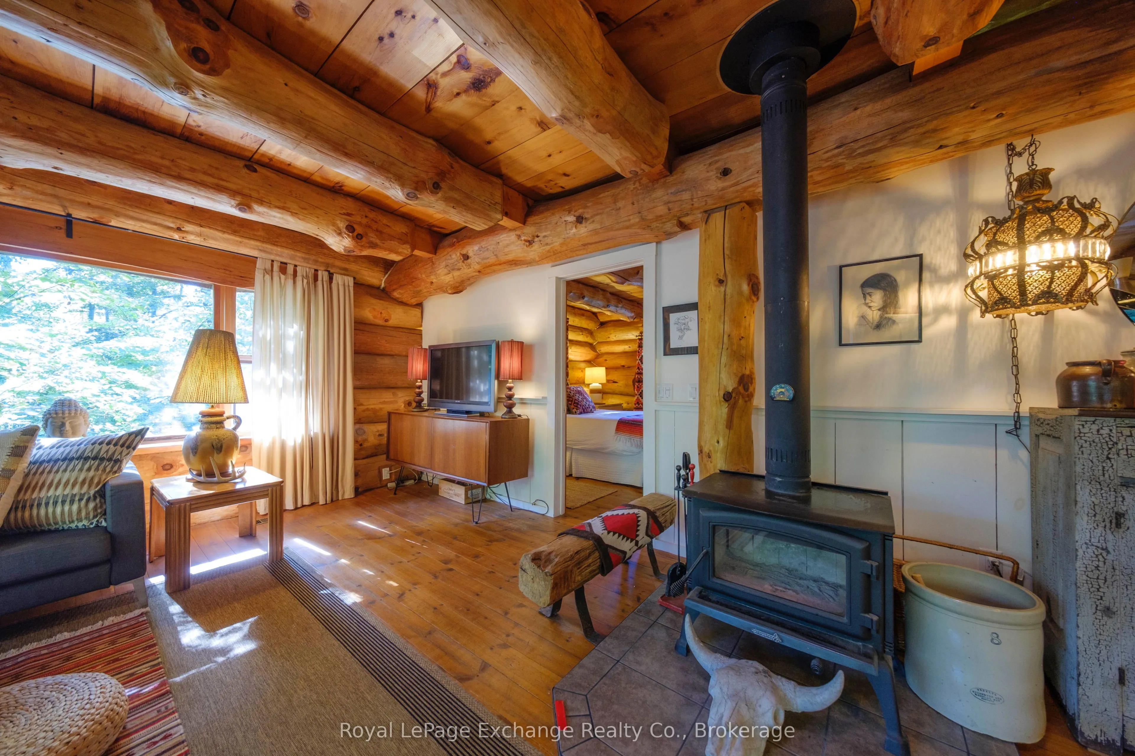 102 Onandago Place, Place