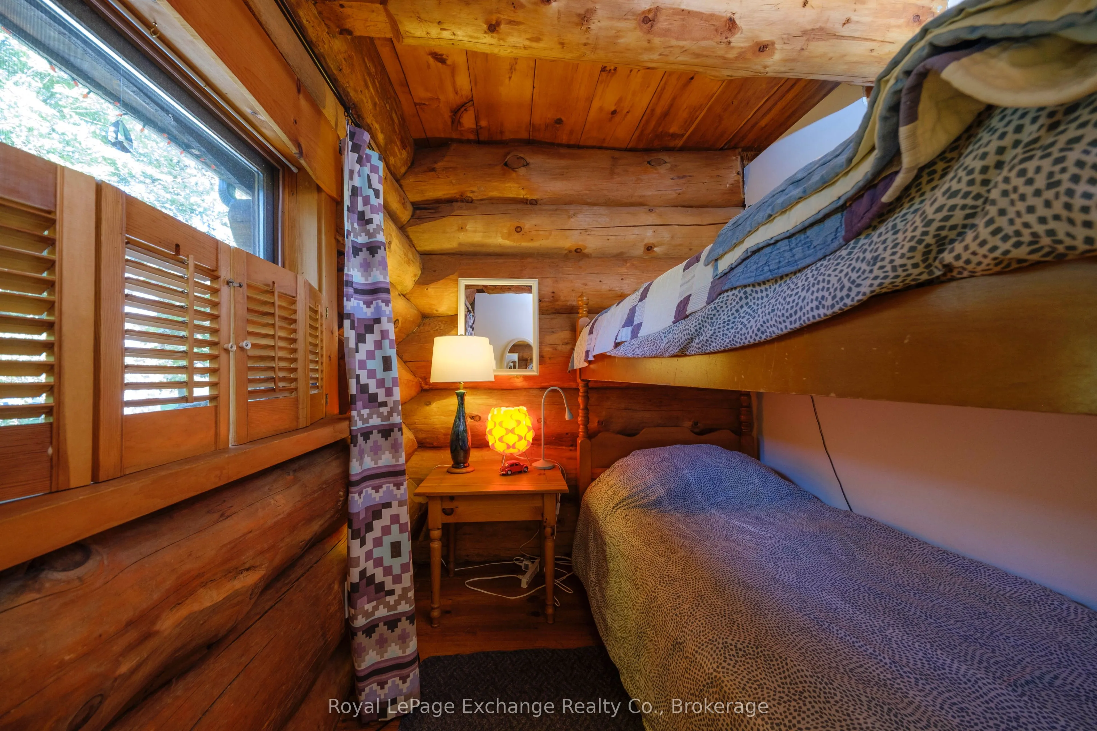 102 Onandago Place, Place
