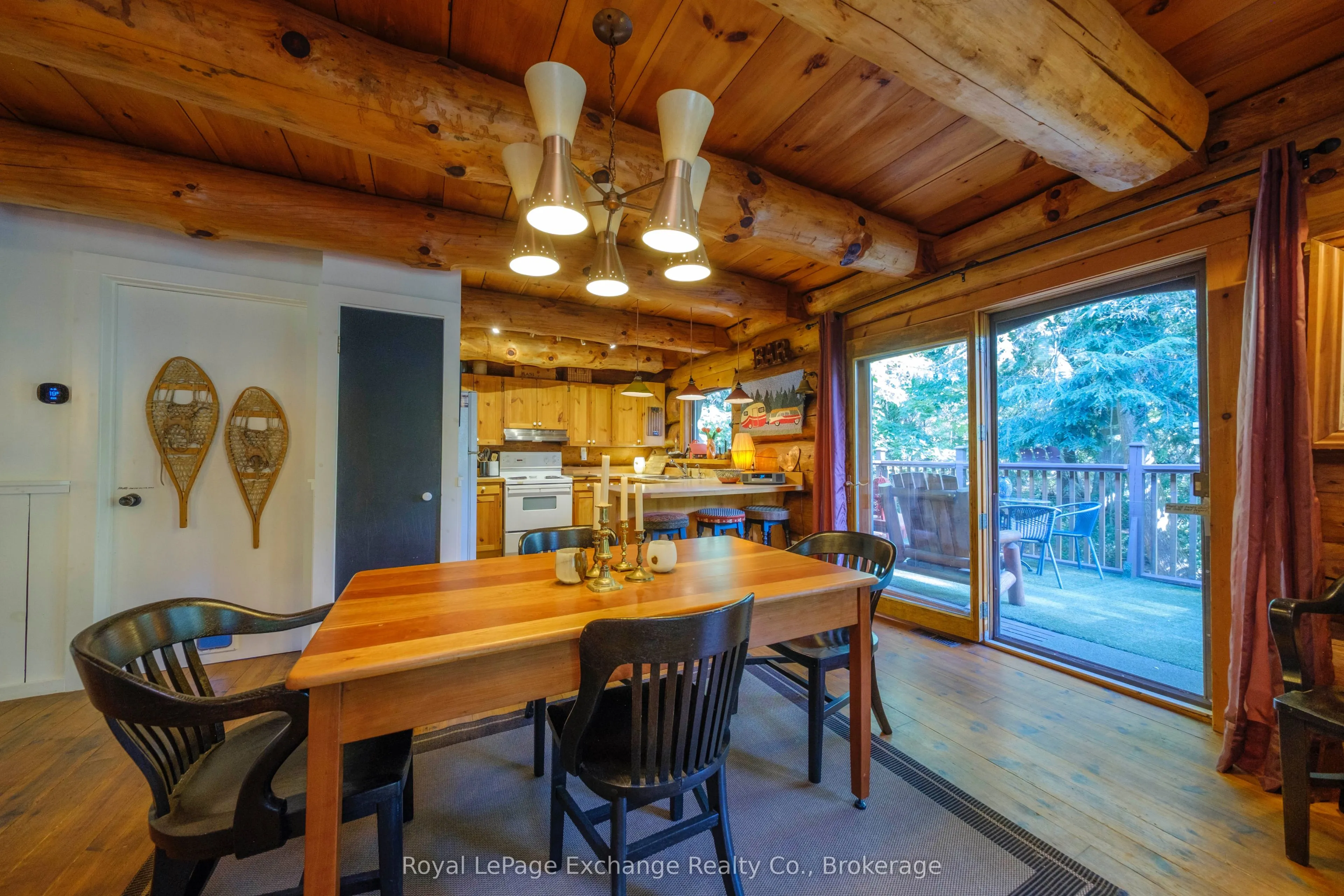 102 Onandago Place, Place