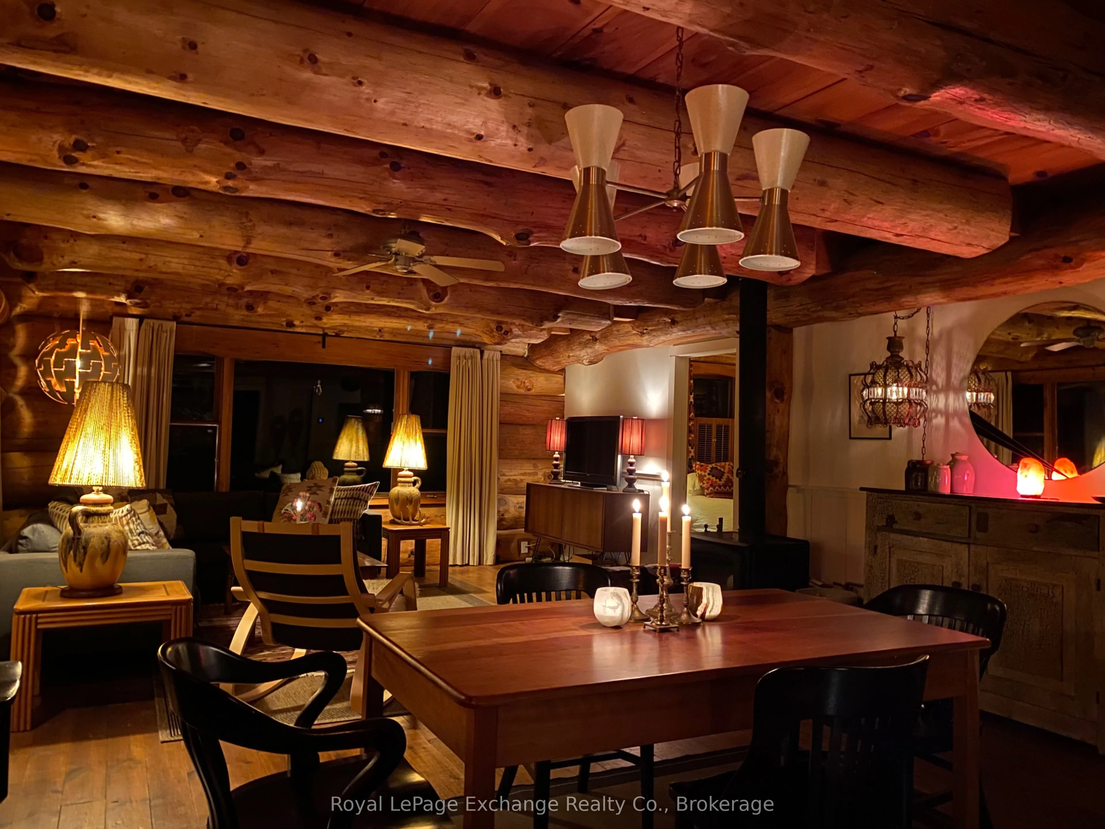 102 Onandago Place, Place
