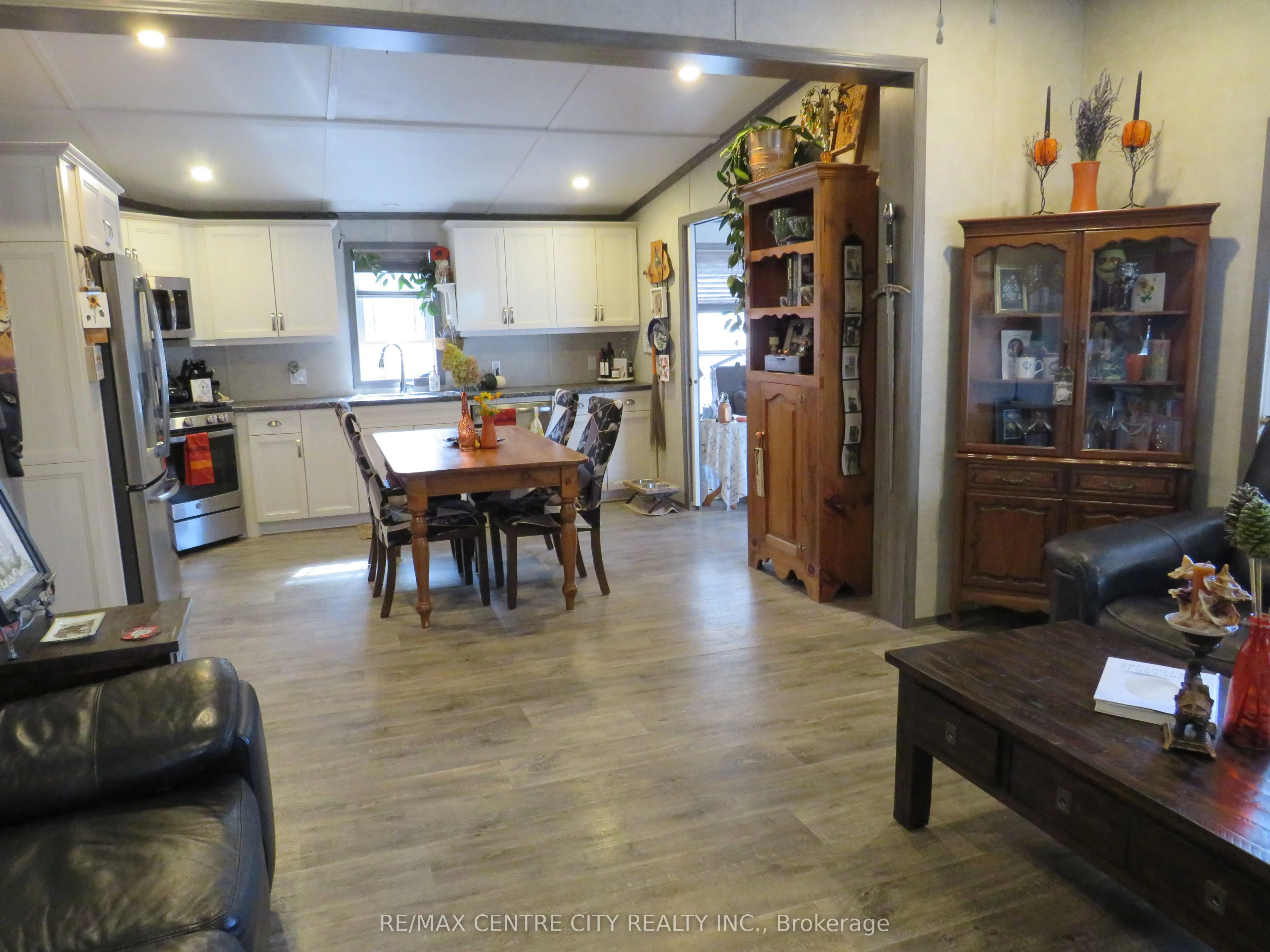 22790 Amiens Road, #116