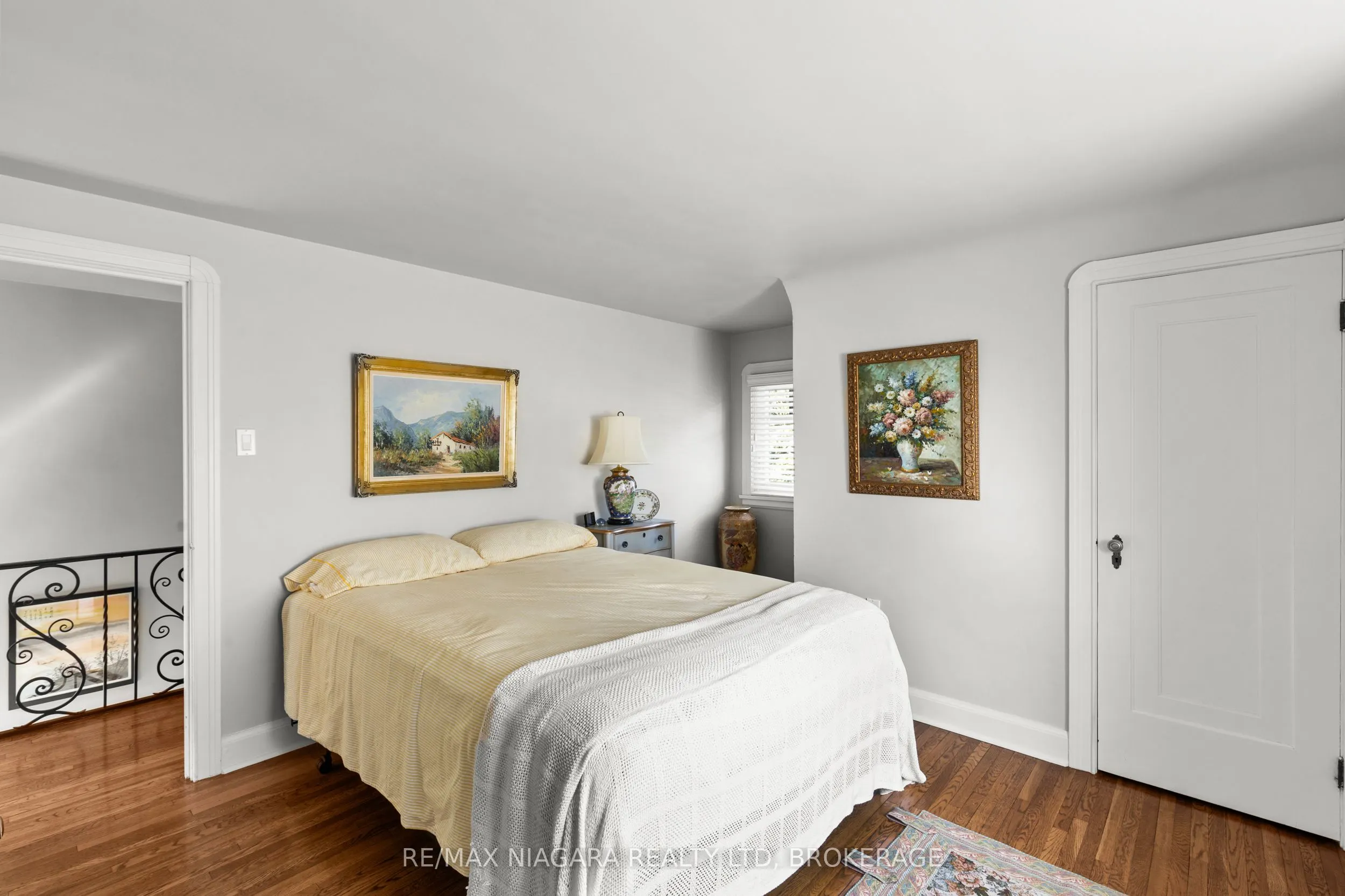 49 Weller Avenue