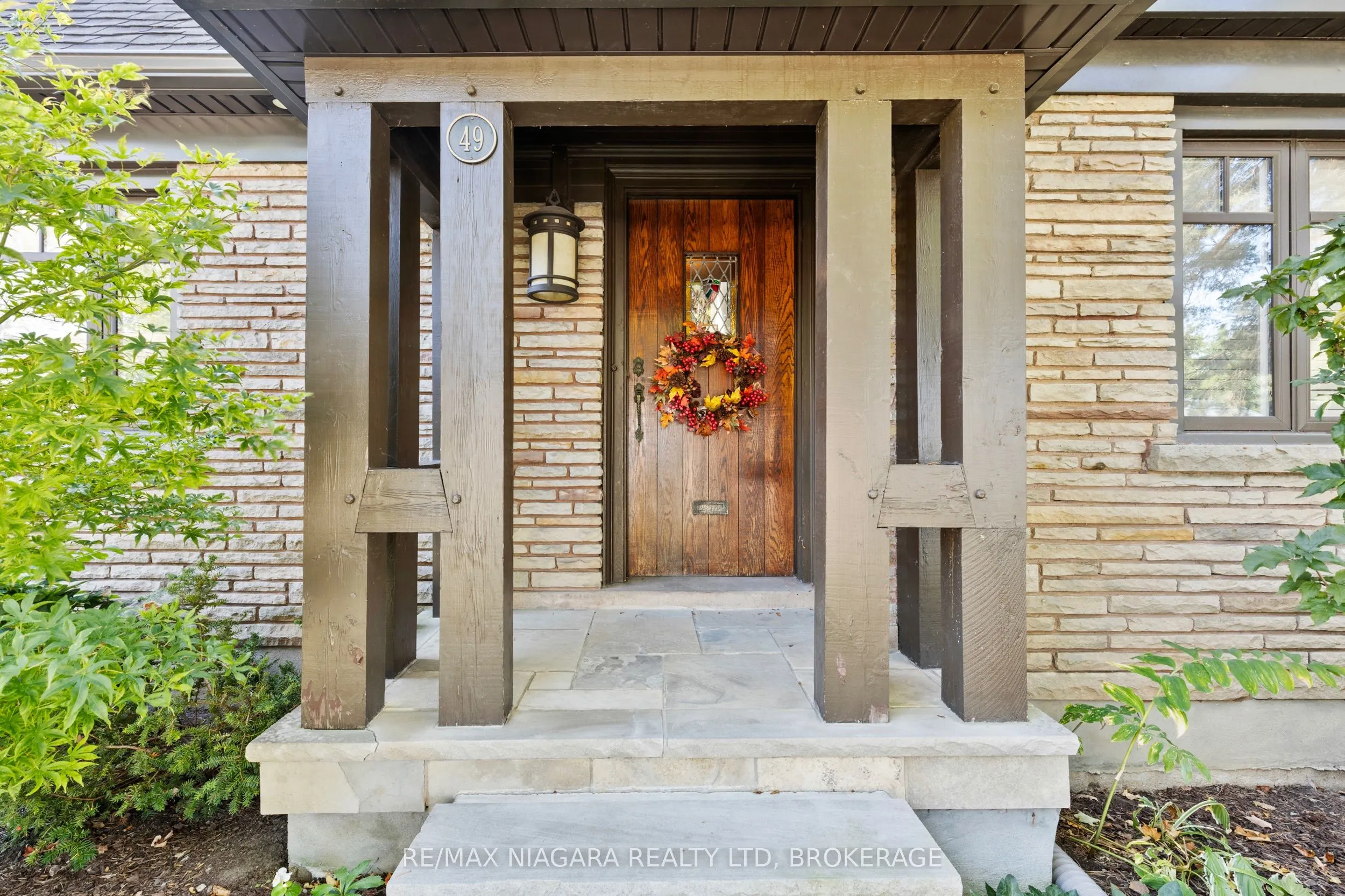 49 Weller Avenue