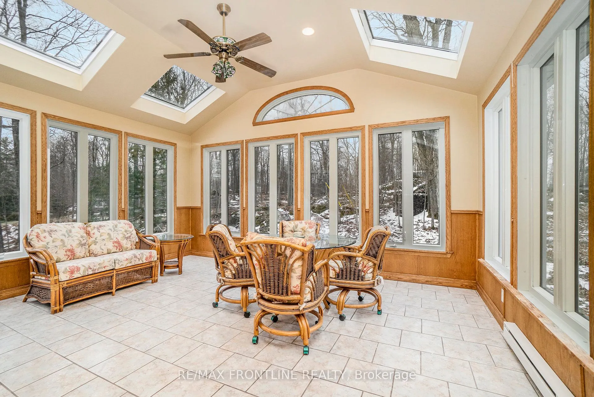 436 Miners Point Road