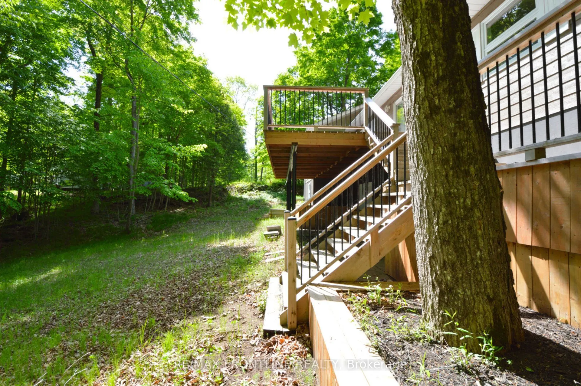 436 Miners Point Road