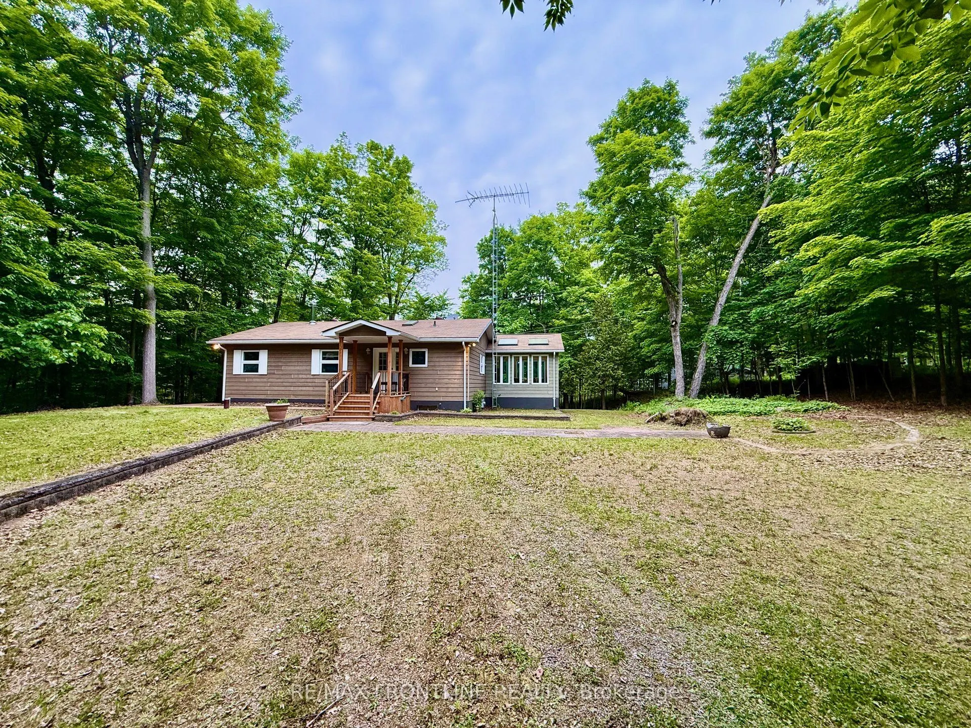 436 Miners Point Road