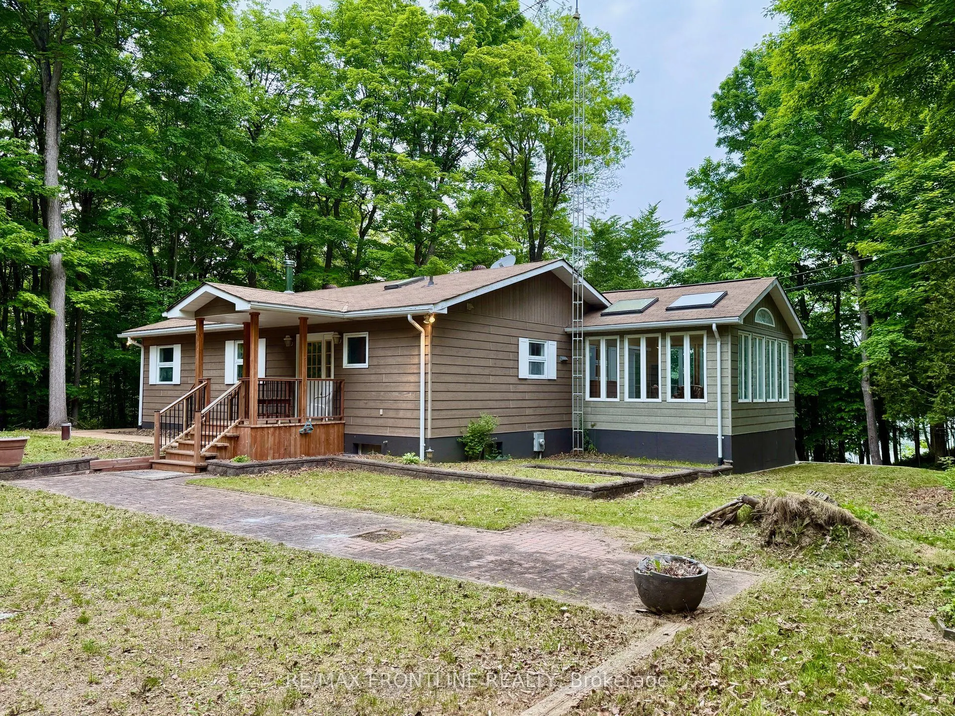 436 Miners Point Road