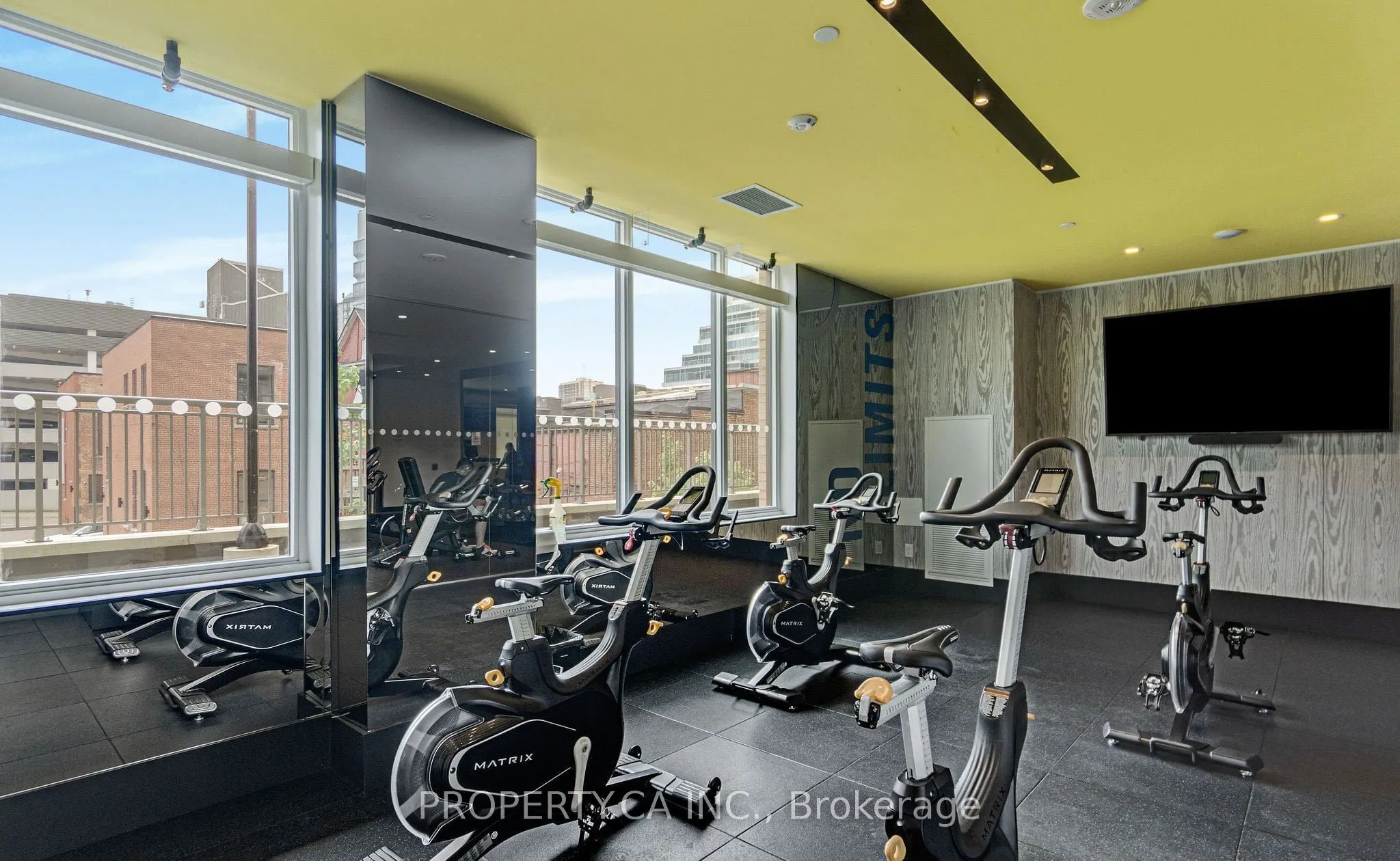 55 Duke Street W, #307