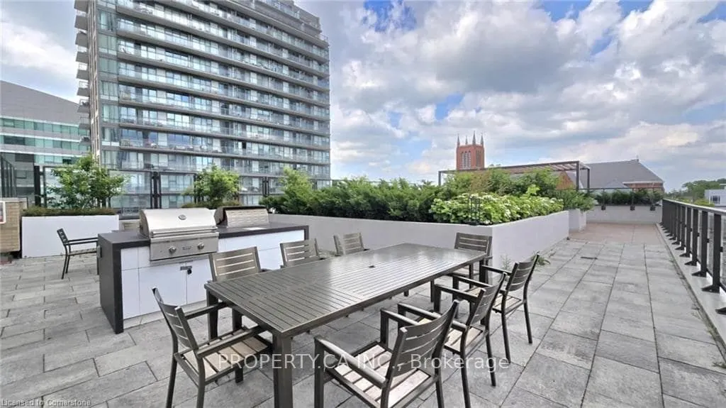 55 Duke Street W, #307