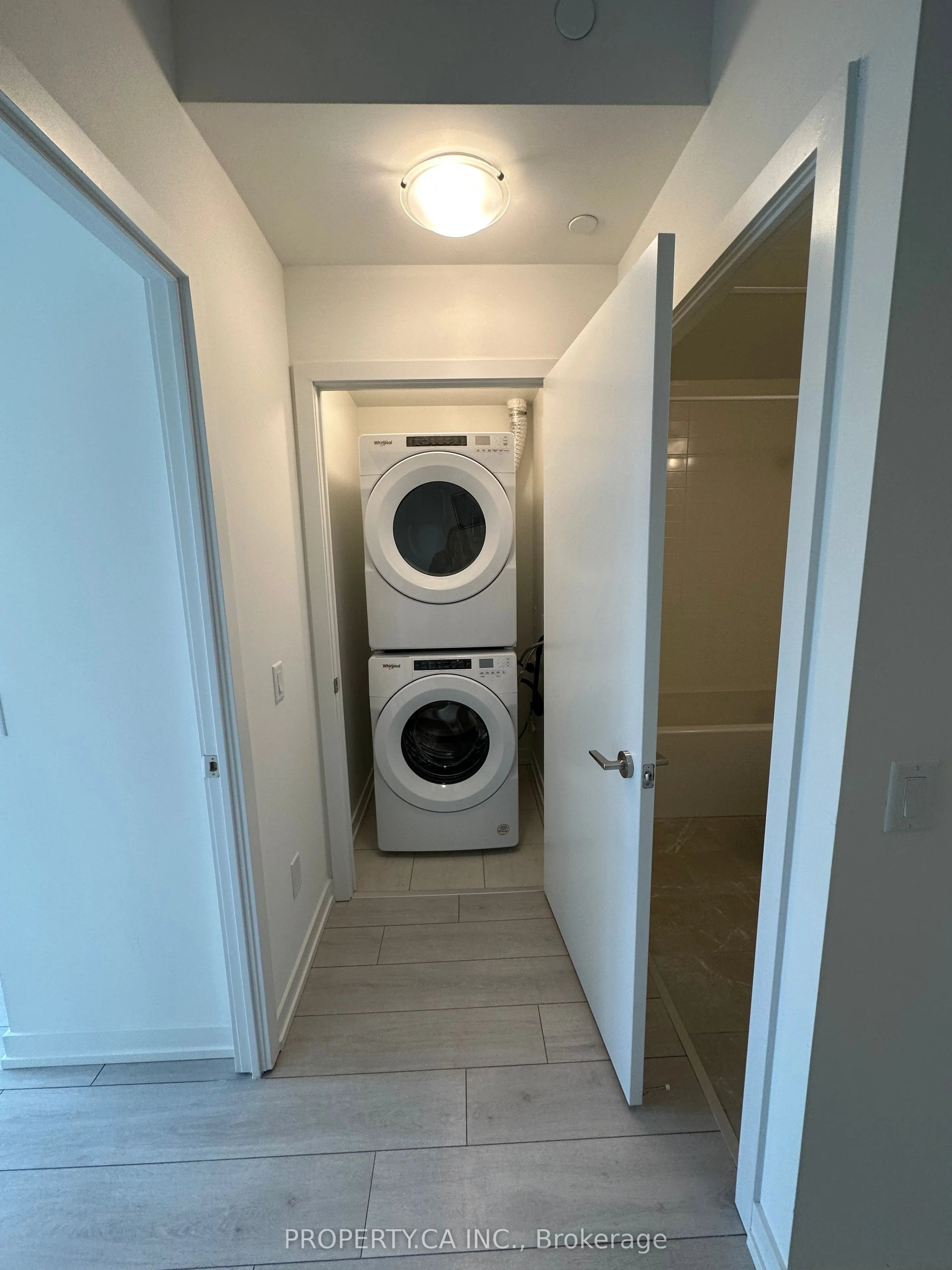 55 Duke Street W, #307