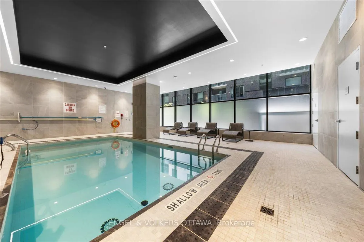 340 Queen Street, #1704