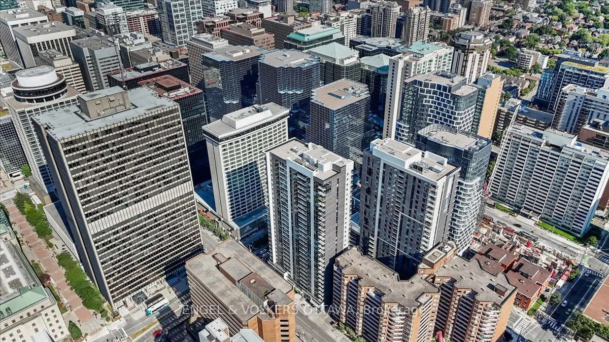340 Queen Street, #1704