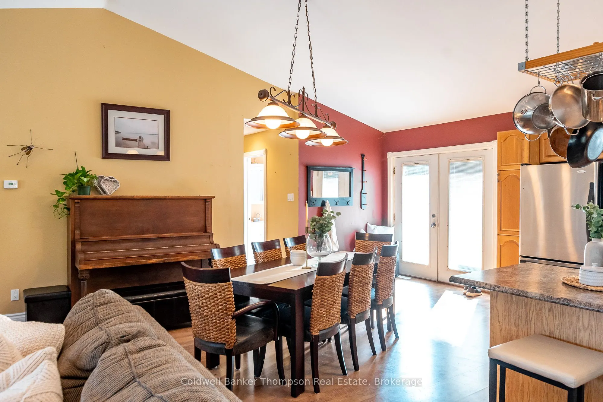 4237 Ravenscliffe Road