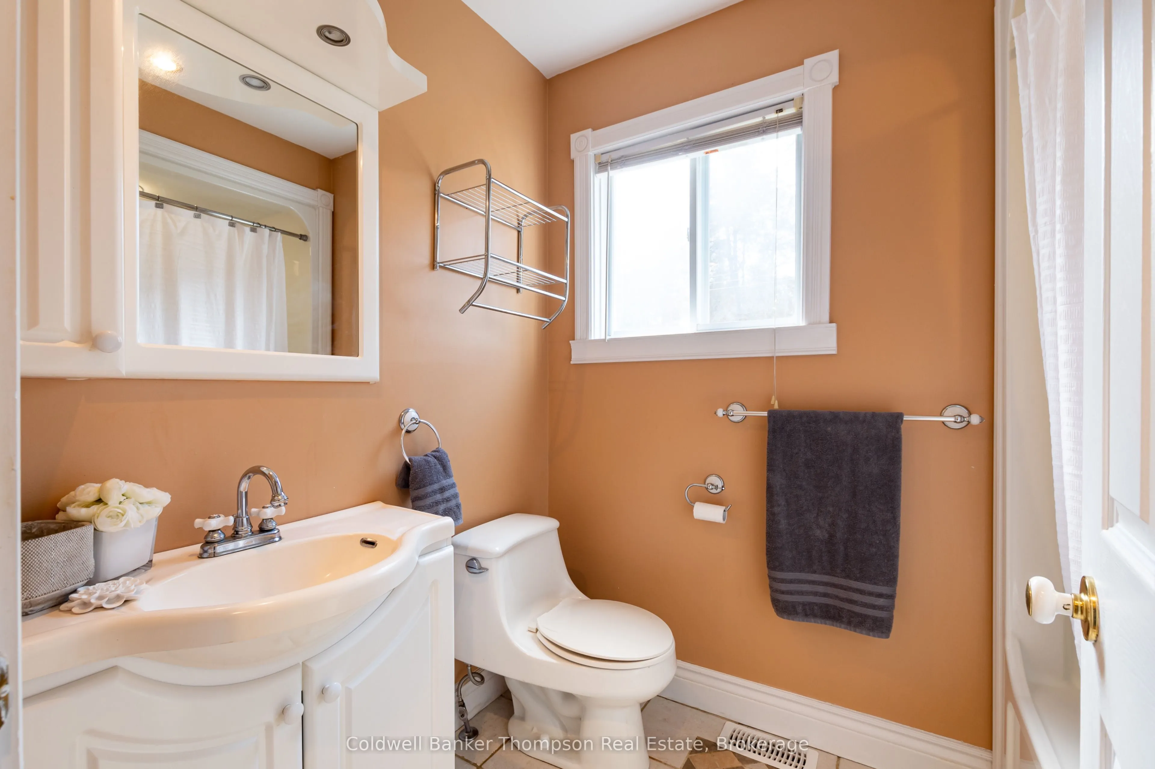 4237 Ravenscliffe Road