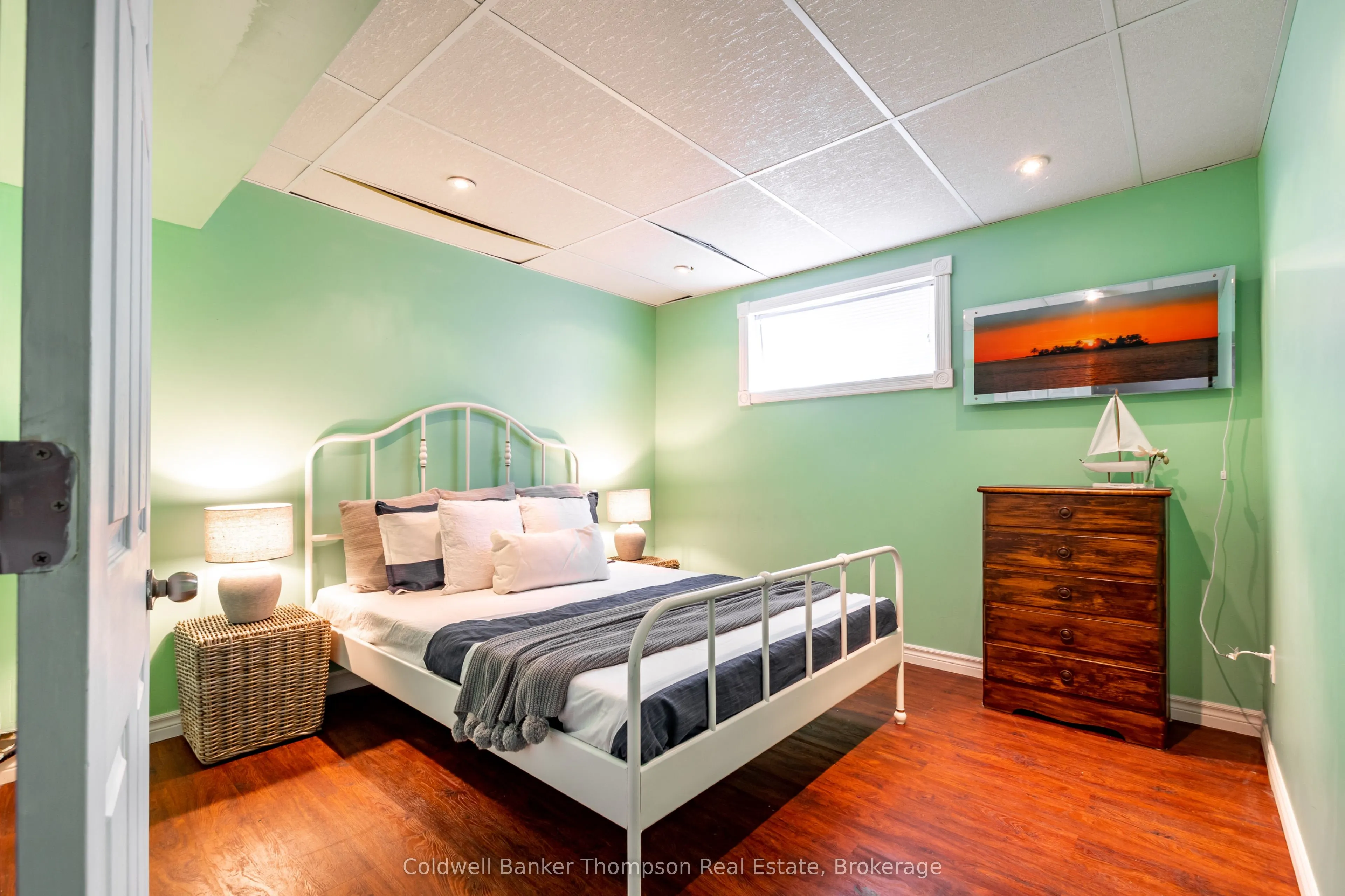 4237 Ravenscliffe Road