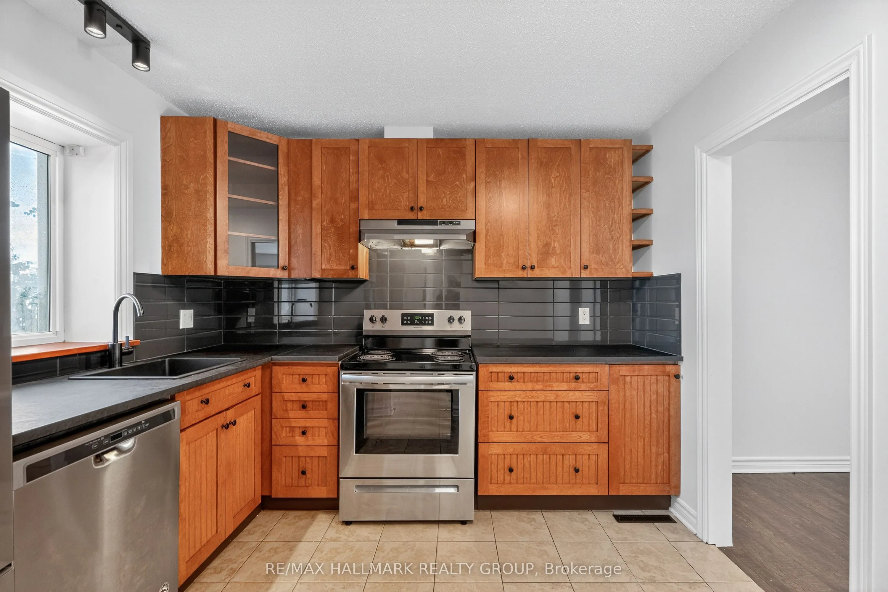 3921C Old Richmond Road, #118