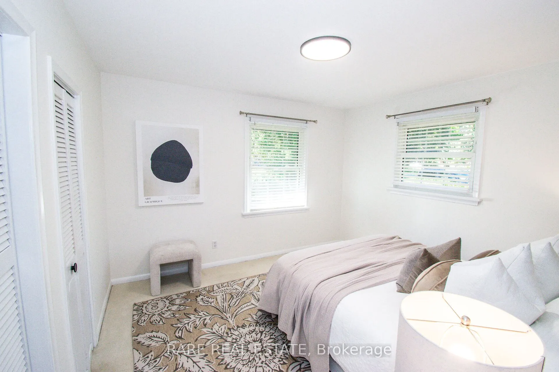 8 Brookside Avenue