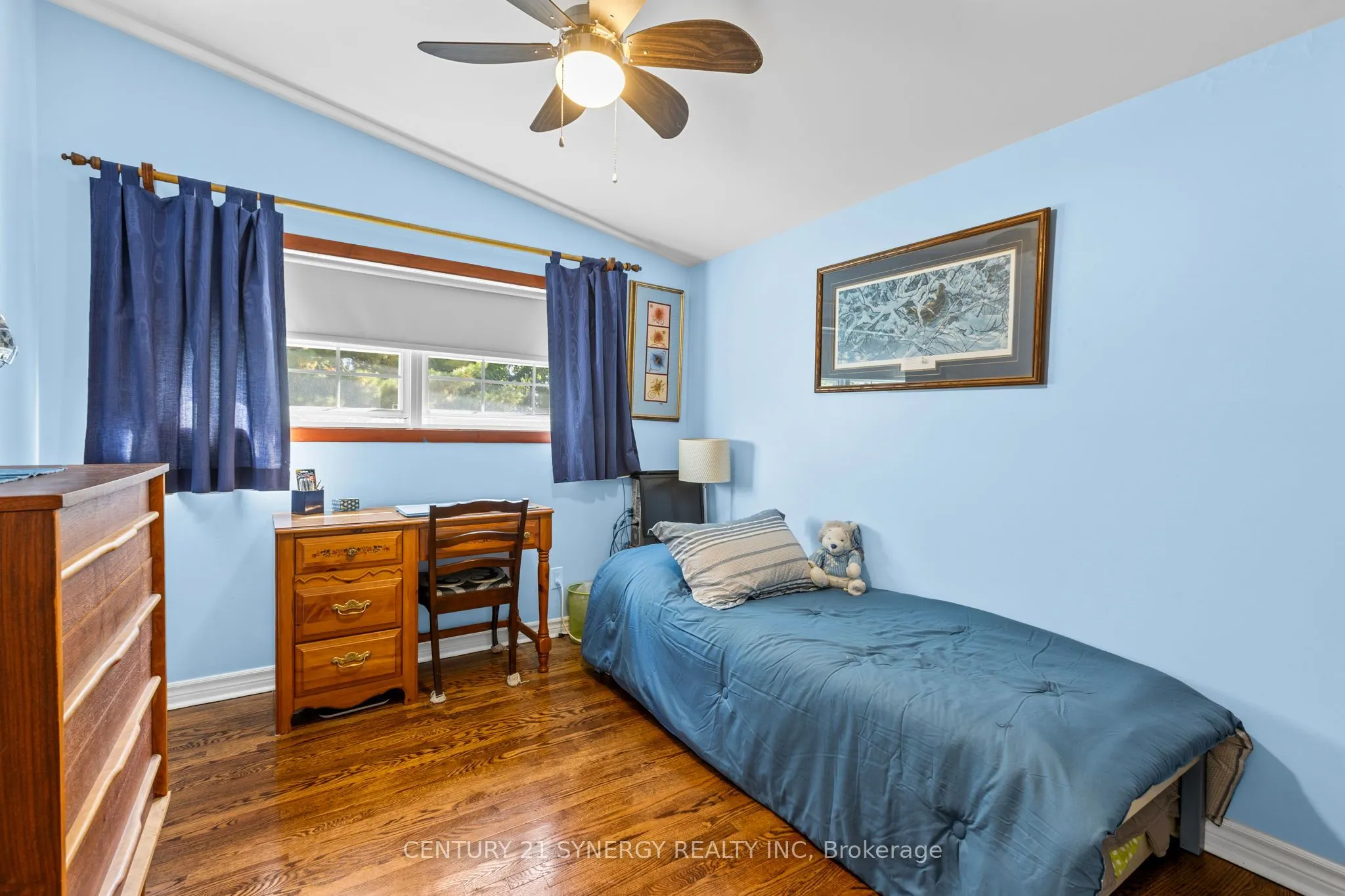 229 Kennedy Lane W