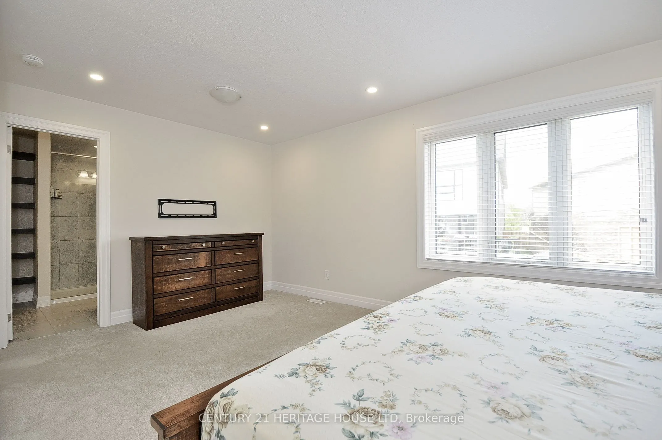 329 Sedgewood Street