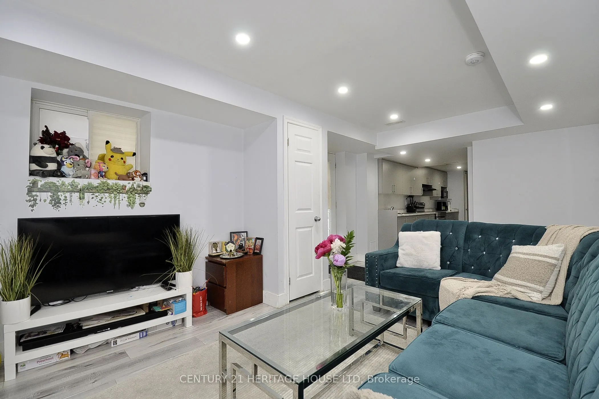 329 Sedgewood Street