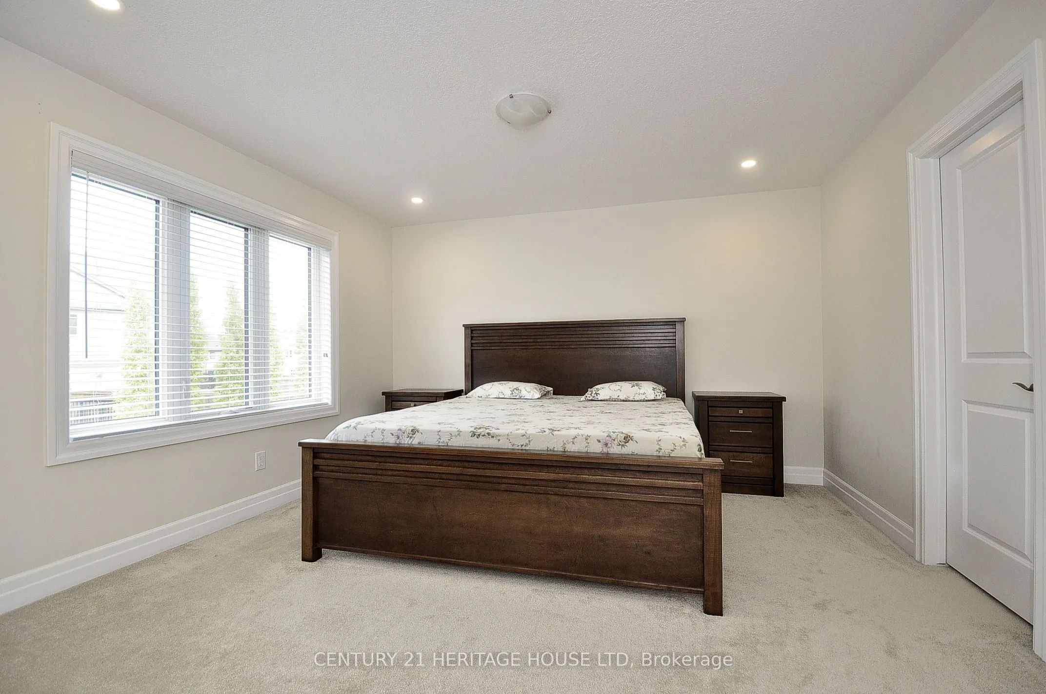 329 Sedgewood Street