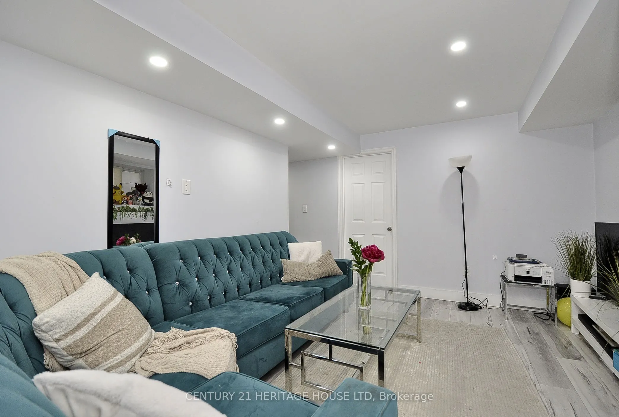 329 Sedgewood Street