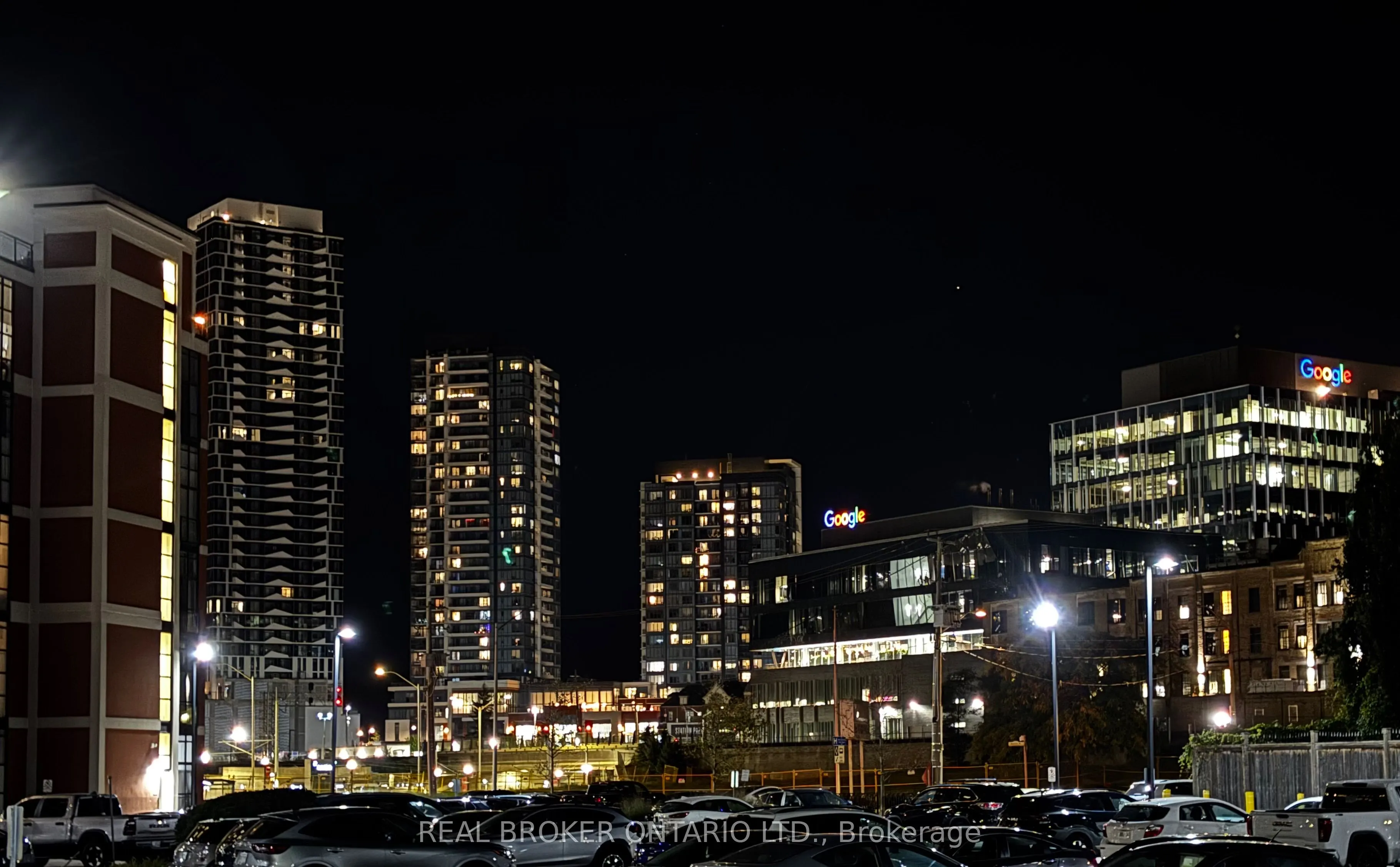 404 King Street West Street W, #128