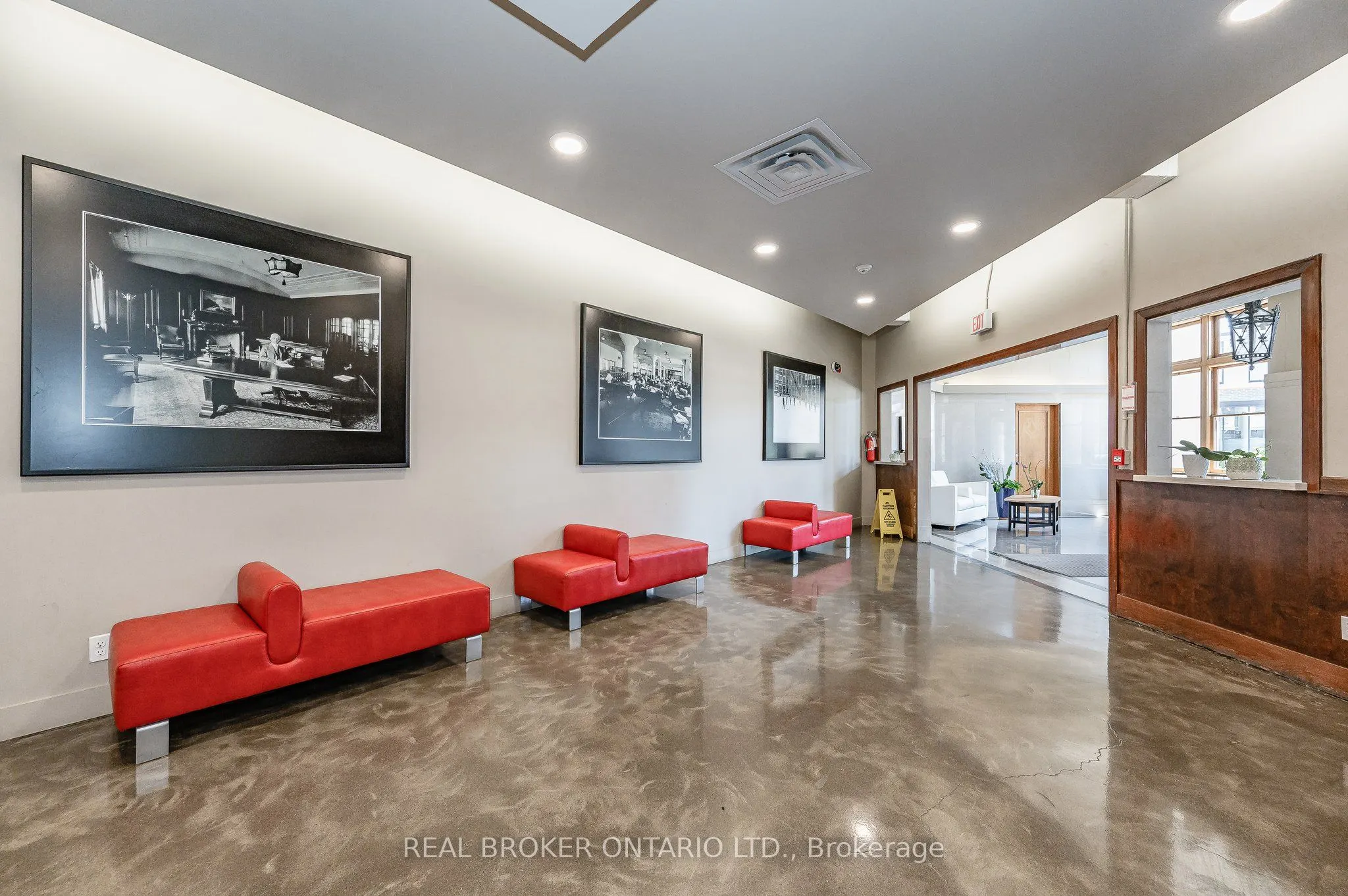 404 King Street West Street W, #128