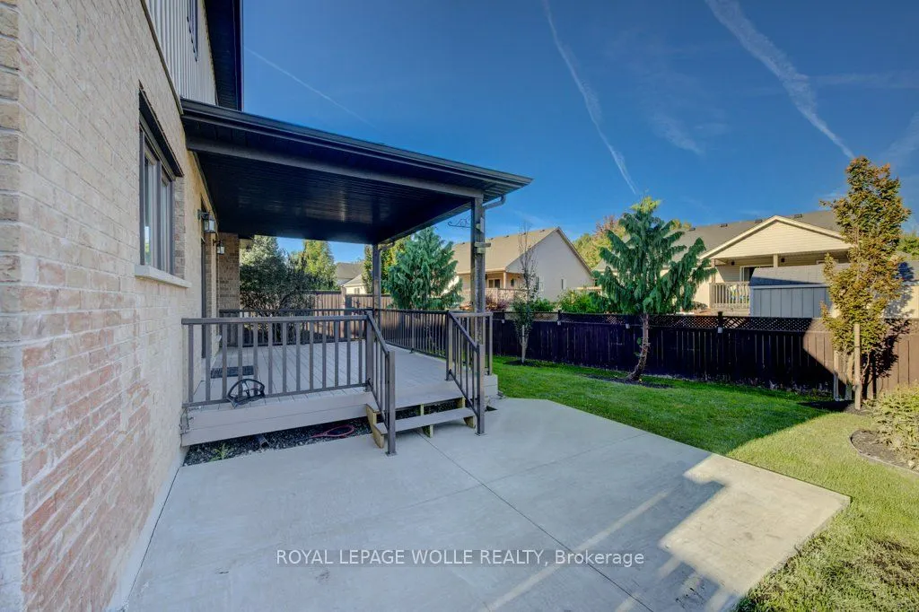 6379 Christopher Crescent