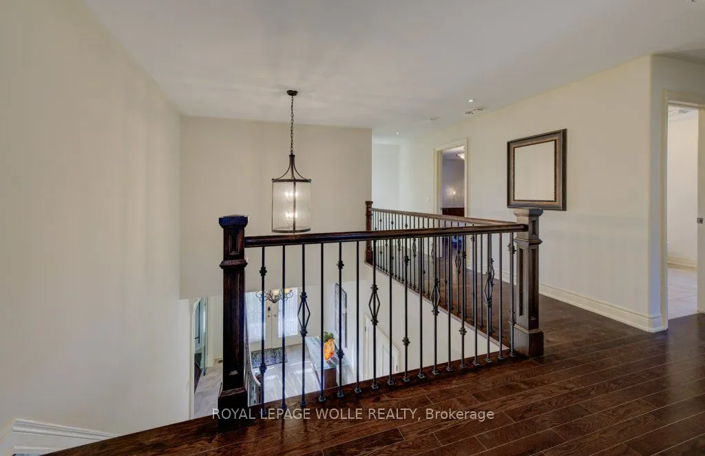 6379 Christopher Crescent