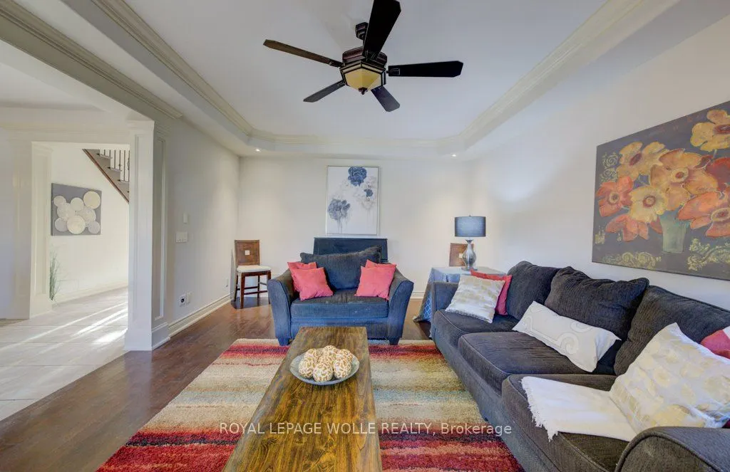 6379 Christopher Crescent
