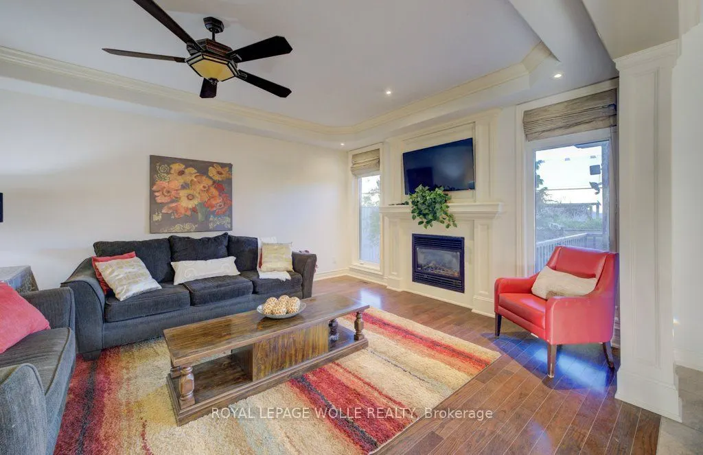 6379 Christopher Crescent