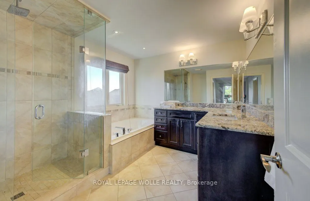 6379 Christopher Crescent