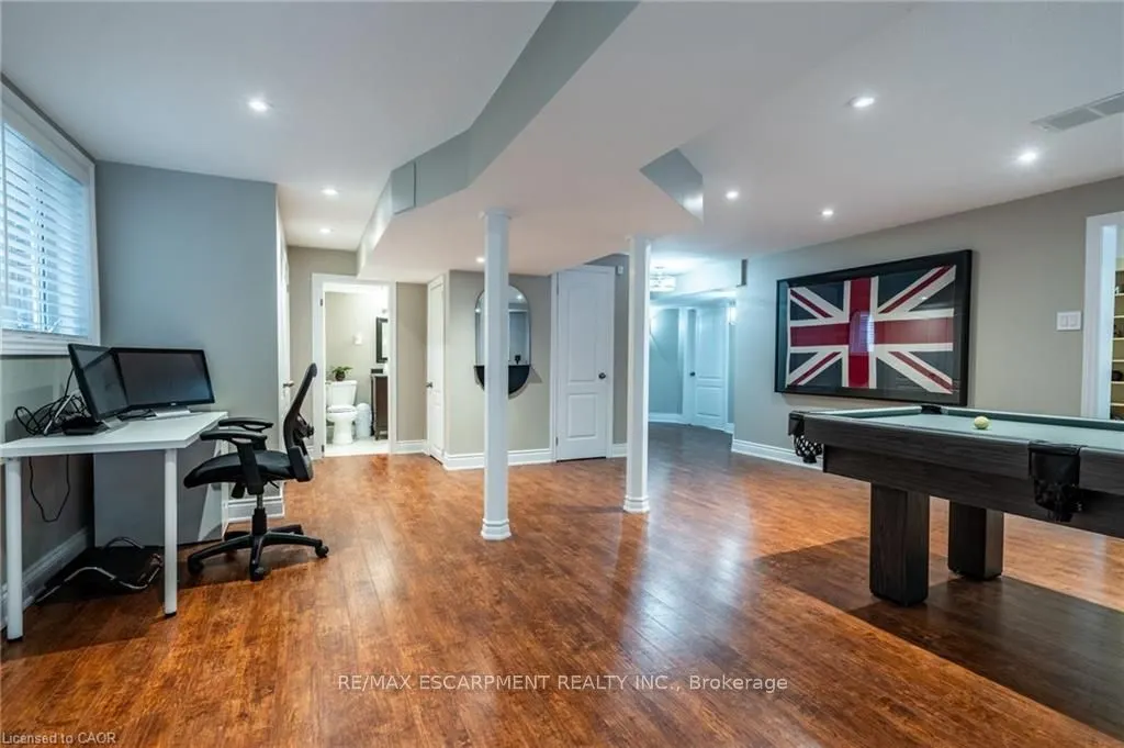 7 VOLTERRA Court