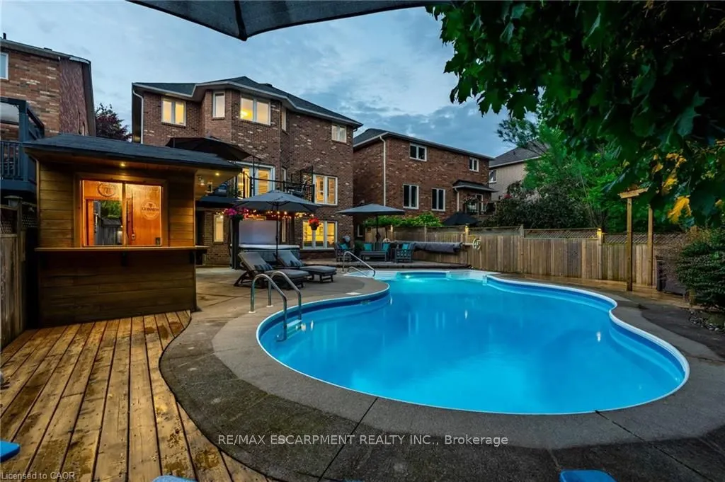 7 VOLTERRA Court