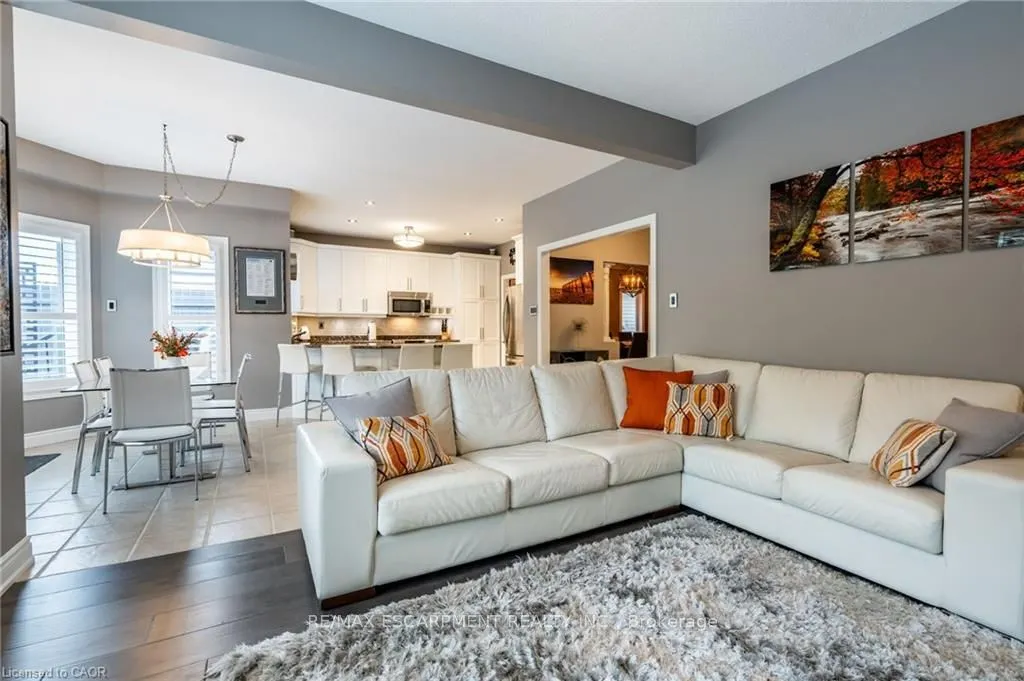 7 VOLTERRA Court