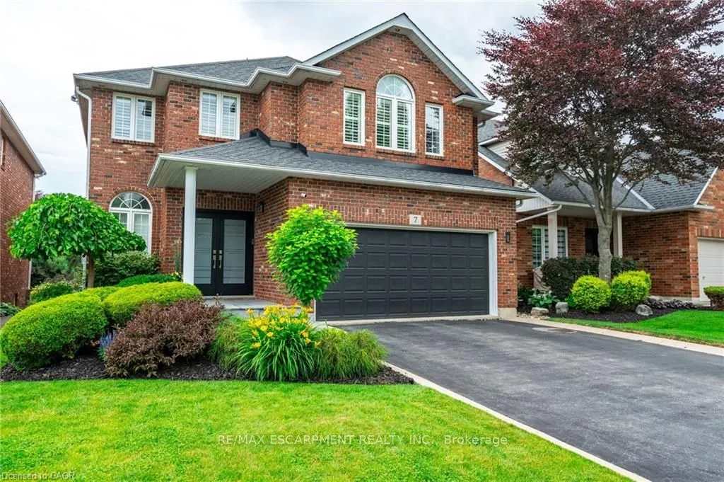 7 VOLTERRA Court