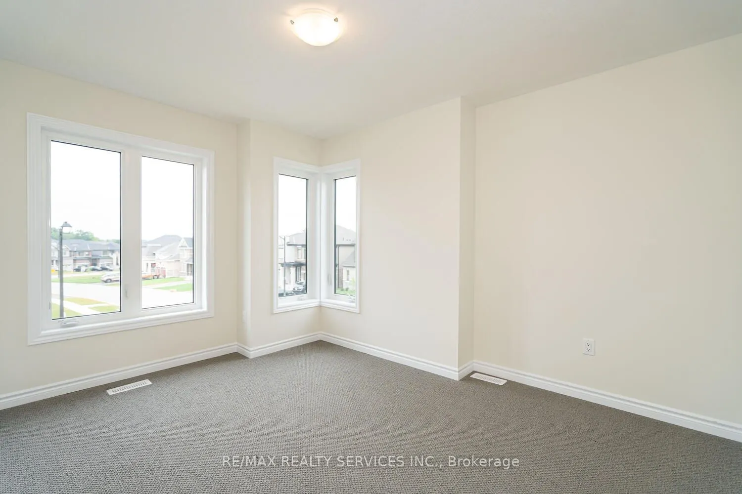 25 Heming Street