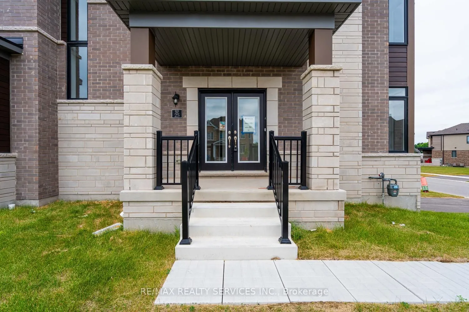 25 Heming Street