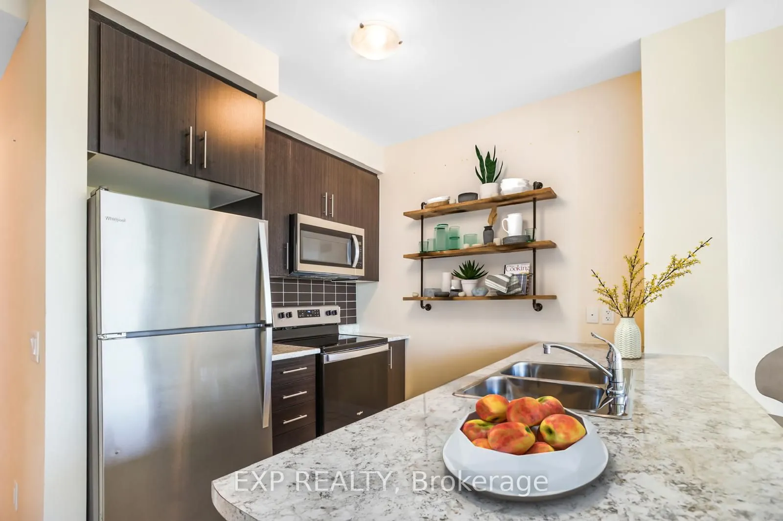 16 Concord Place, #216